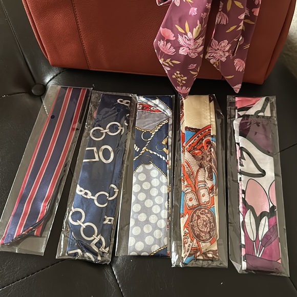 NWT Steve Madden Tote and 6 Twillys - Picture 8 of 8